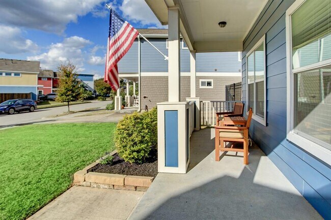 Foto del edificio - 1018 Hillstar St