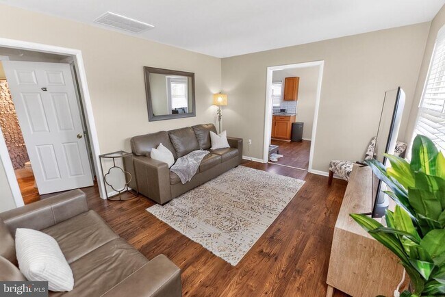 Foto del edificio - 306 Coulbourn Mill Rd