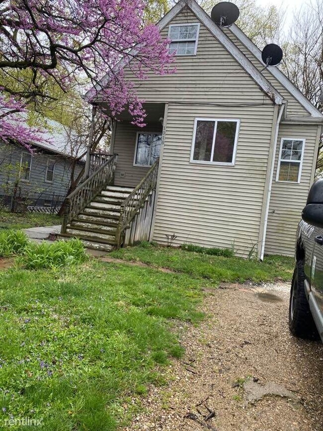 Foto del edificio - 3 br, 2 bath House - 1018 East Virginia Av...