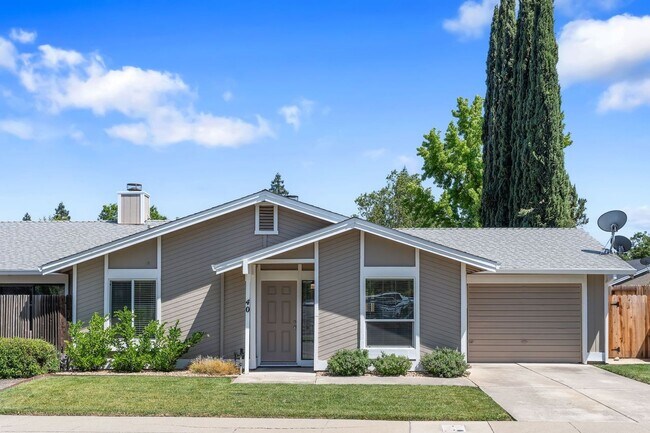 Building Photo - Gorgeous home!