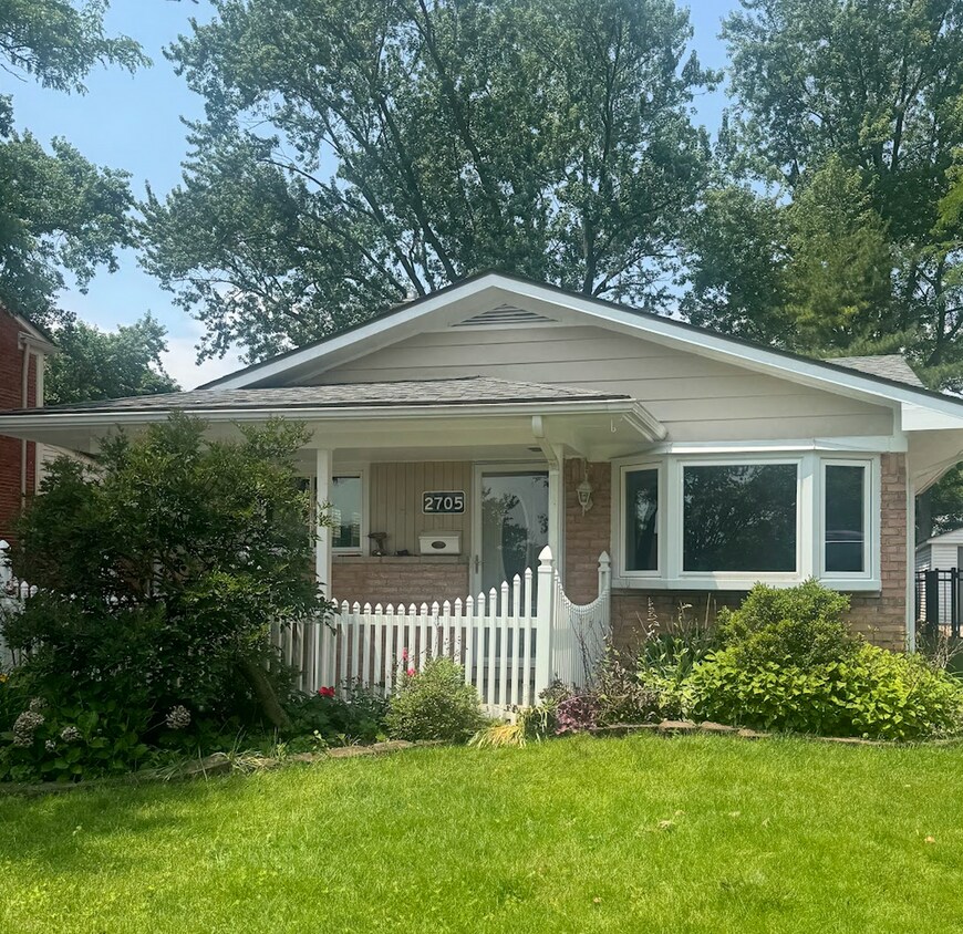 2705 Clawson Ave, Royal Oak, MI 48073 House Rental in Royal Oak, MI