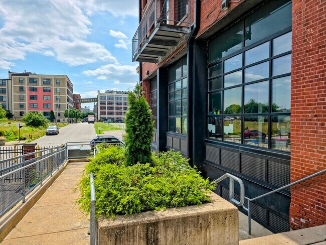 Foto del edificio - 2207 Washington Ave