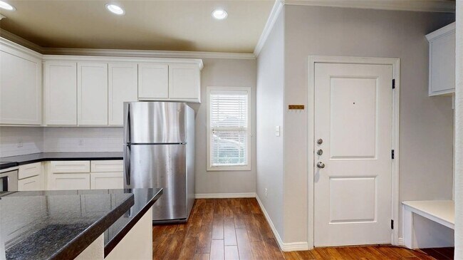 Foto del edificio - 106 Richards St