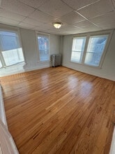 Building Photo - 126 Pierce St
