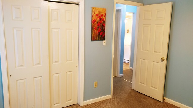 Apartamento D Dormitorio # 1 - 82 E Main St