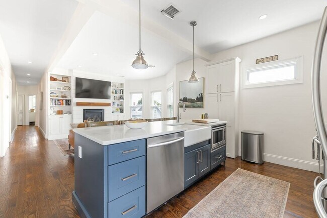 Foto del edificio - 735 E 3rd St