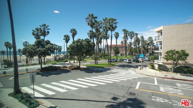 Foto del edificio - 2101 Ocean Ave