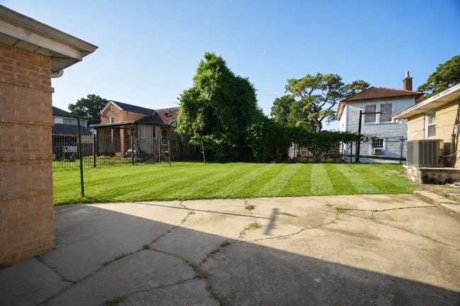 Building Photo - 3615 Elysian Fields Ave