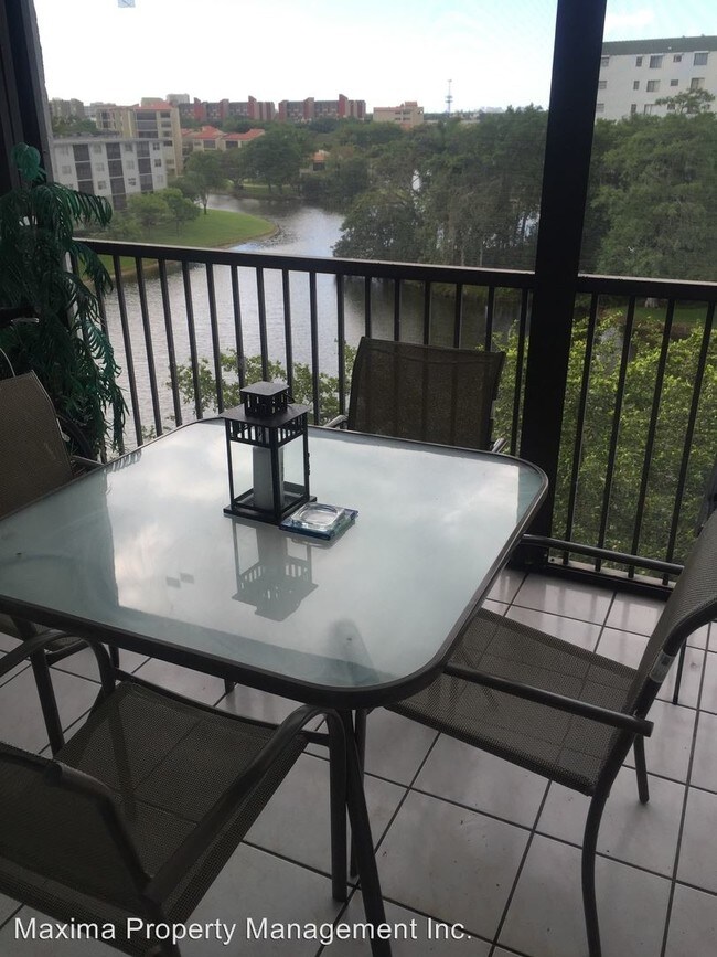 Foto del edificio - 2240 N Cypress Bend Dr