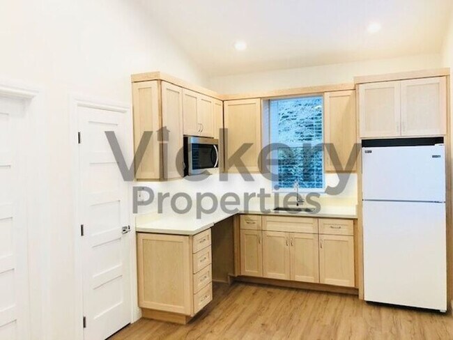 Foto del edificio - 71 Meadow View Rd