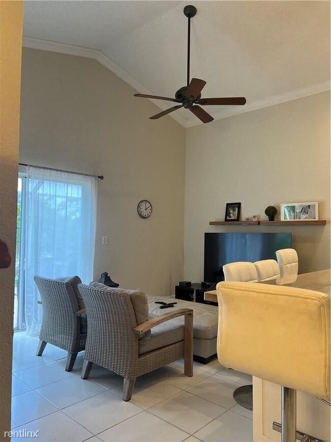 Building Photo - 3 br, 2 bath House - 350 Somerset Way