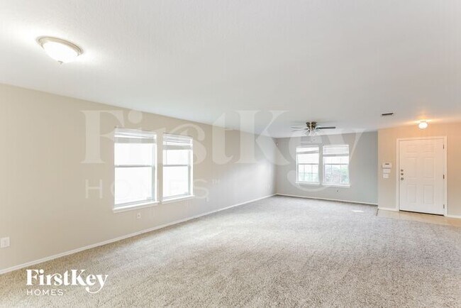 Building Photo - 10937 Geneva Vale