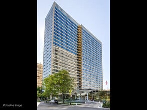 Building Photo - 3550 N Lake Shore Dr