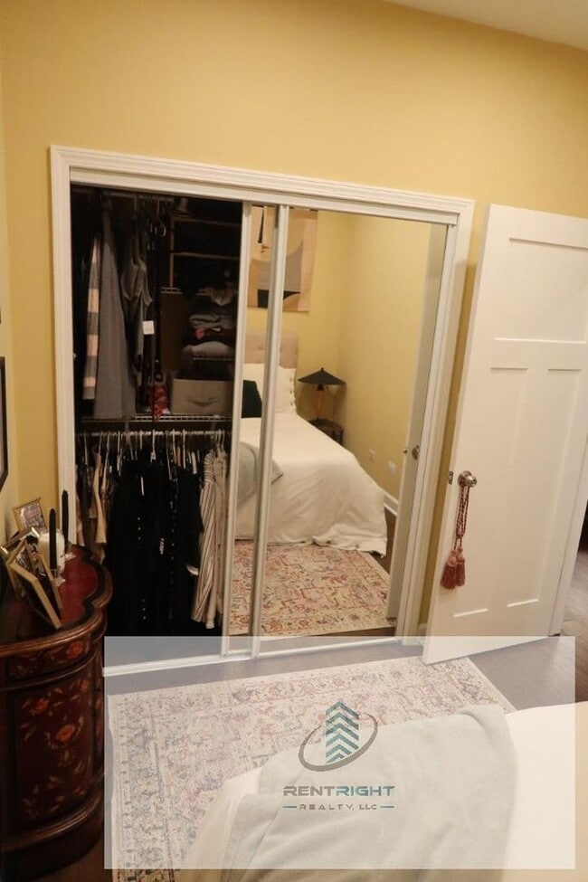 Foto del edificio - 1424 N Bosworth Ave