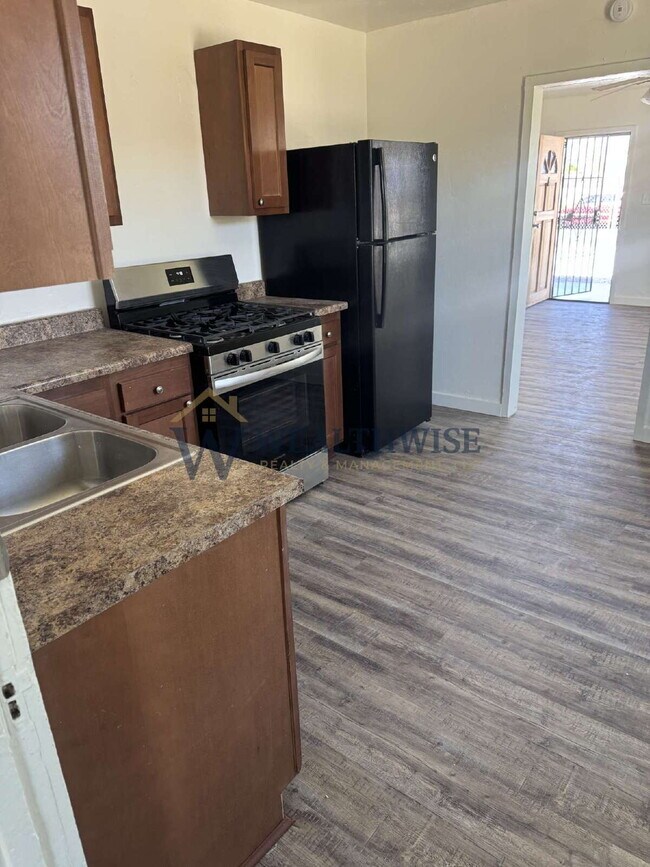Foto del edificio - Freshly Remodeled 2 Bedroom 1 Bath Home for Rent 19 W Michigan Dr Unit A,Tucson, AZ 85714 $950 / ...