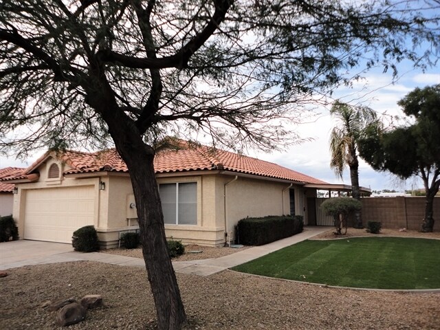 Foto principal - 4106 E Alder Ave