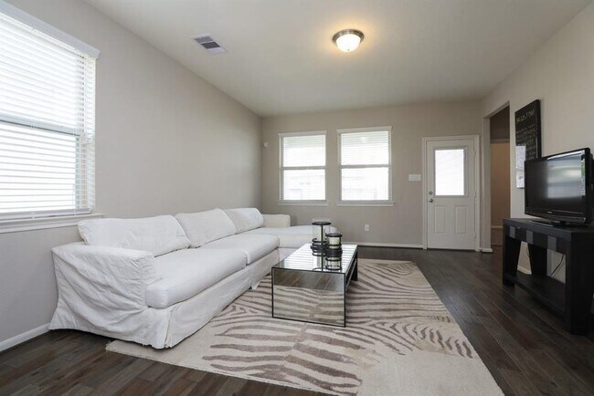 Building Photo - 12105 Funicular Wy