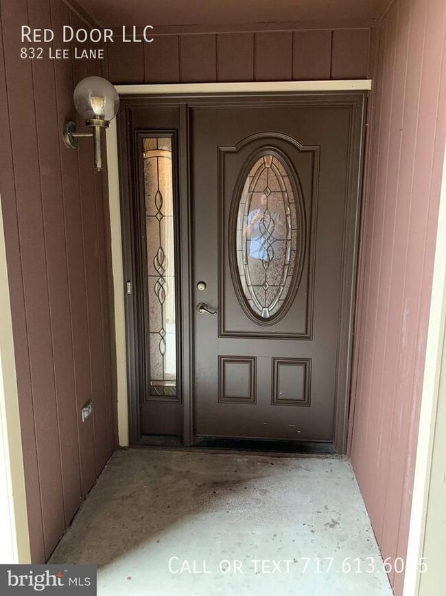 Building Photo - 832 Lee Ln