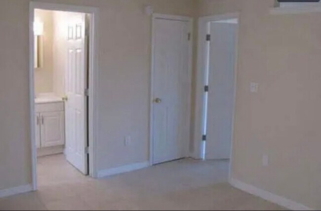 Foto del edificio - 229 W Lancaster Rd