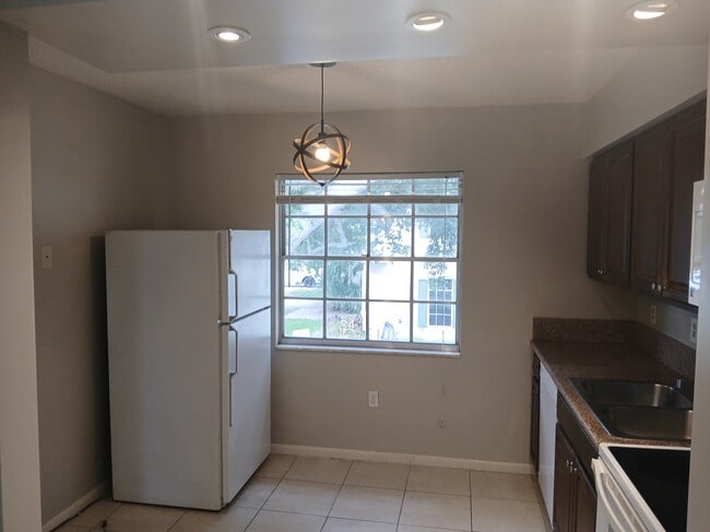 Building Photo - 2207 S Carolina Ave