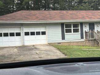 Building Photo - 108 Woodglen Ct