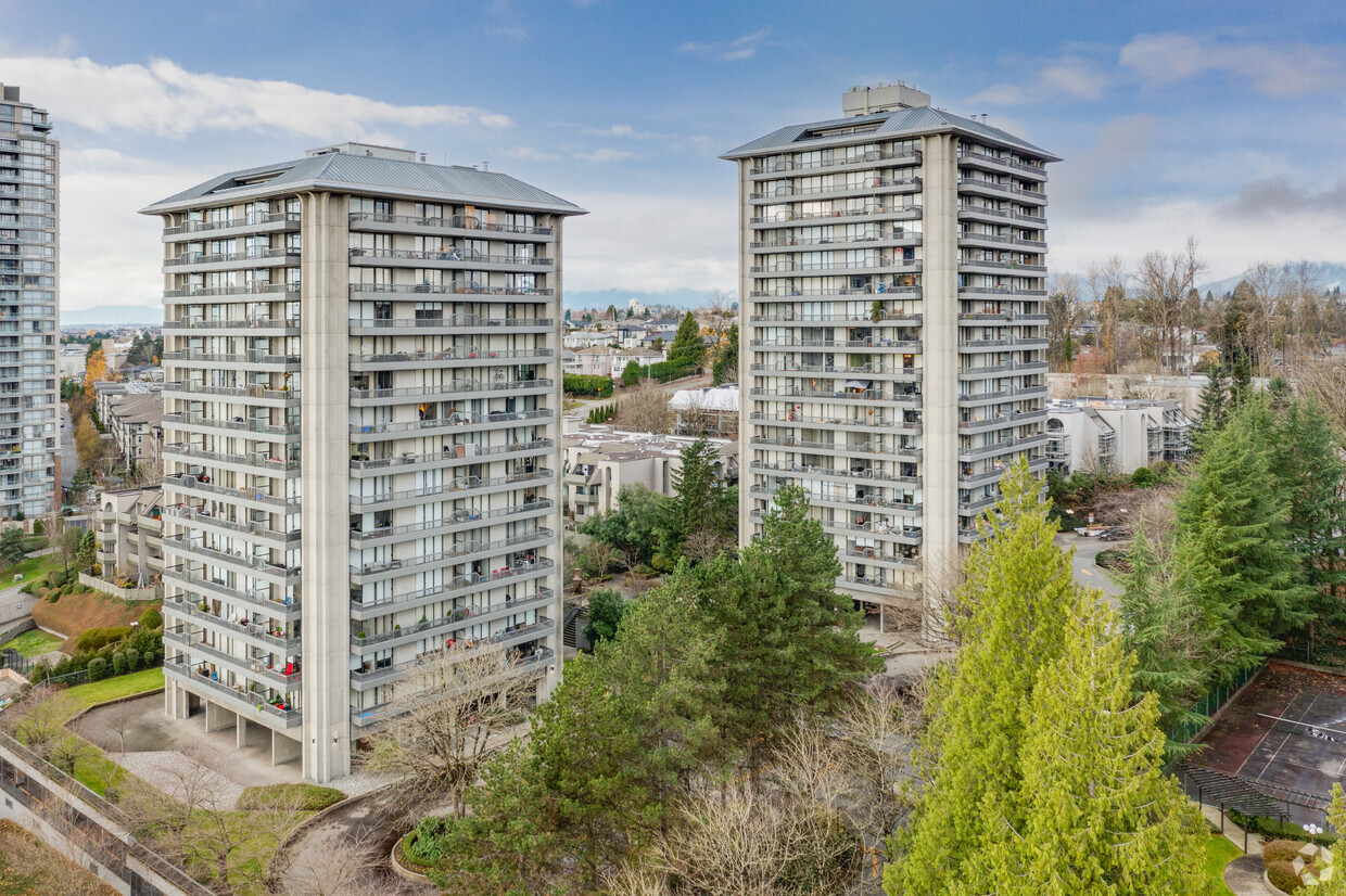 Primary Photo - Brentlawn Towers