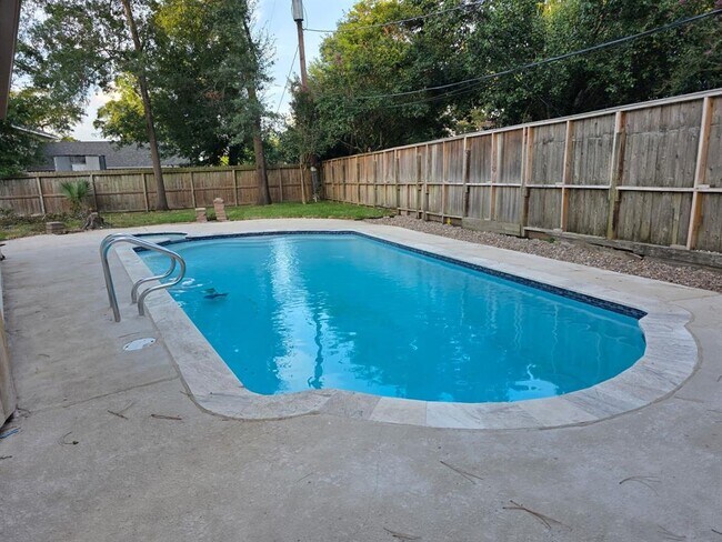 Foto del edificio - 1107 Manatee Ln