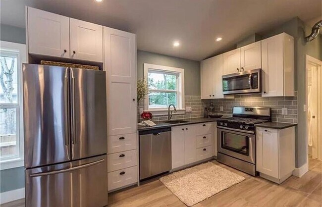 Foto del edificio - 5704 Gloucester Ln