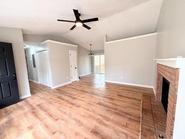 Foto del edificio - Located in Carrollton!!!