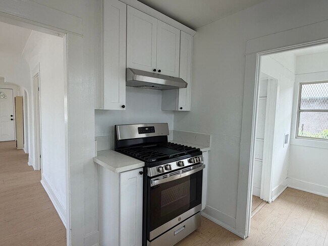 Foto del edificio - 7707 Miramonte Blvd