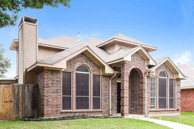 Building Photo - 1453 Ridgecreek Dr