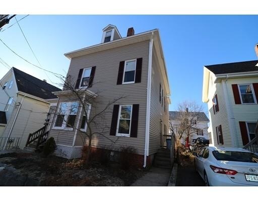 Primary Photo - 14 Trask St