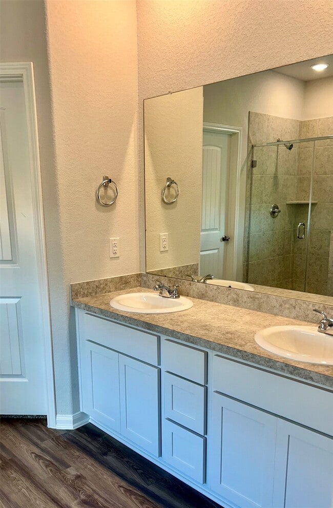 Building Photo - 509 Turtle Dove Dr