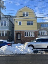 Building Photo - 571 Avenue A