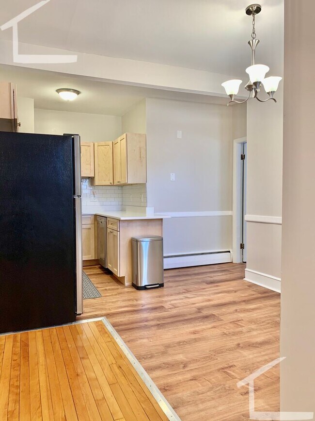 Building Photo - VERY NICE BROOKLINE 2 BED!!!!!!!!