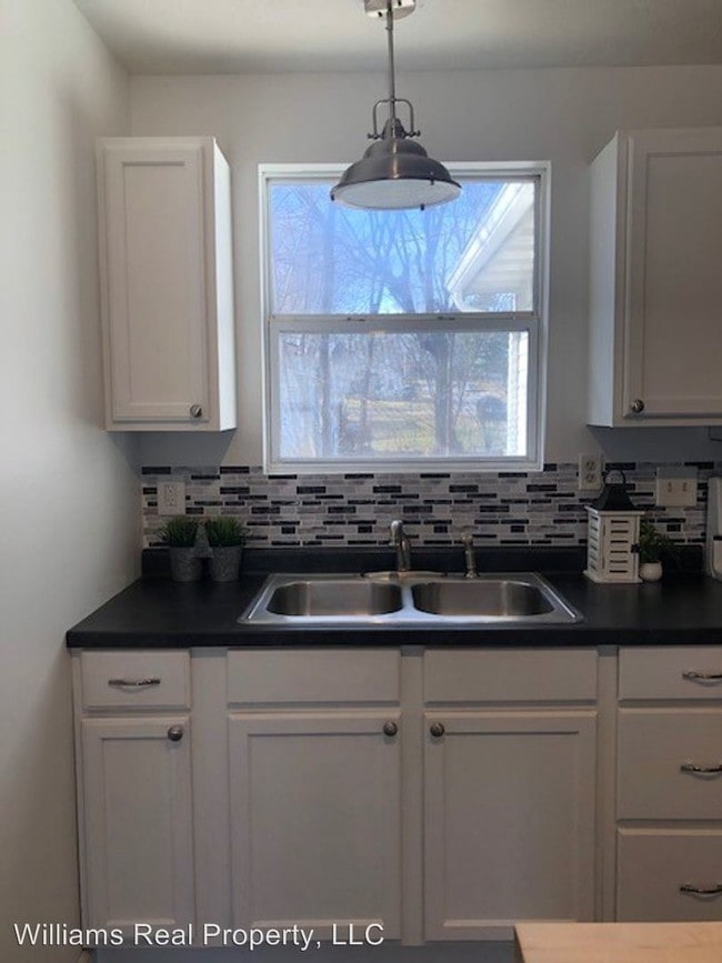Building Photo - 3 br, 2 bath House - 1409 Holloway Street