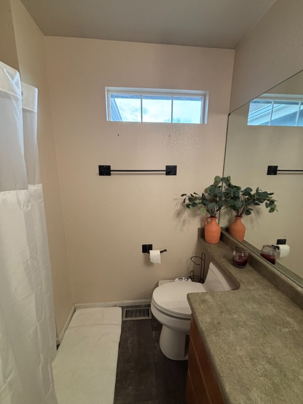 Foto del edificio - 10144 Madison St