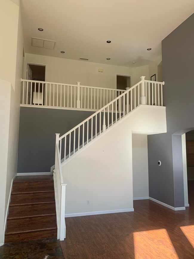 Building Photo - 20324 Colina Dr