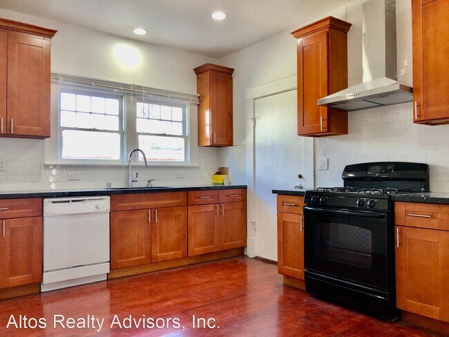 Building Photo - 2 br, 2 bath House - 362 S. 12th Street