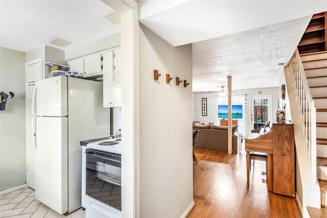 Foto del edificio - 12 Hyde Park Blvd