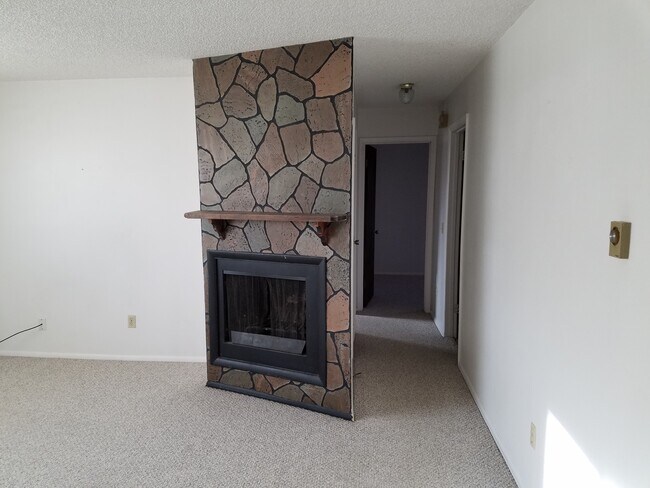 Foto del edificio - 1215 15th St W