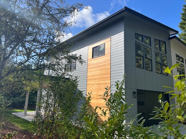 Building Photo - 21112 Locust Way