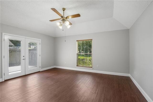 Foto del edificio - 433 Grafton Dr