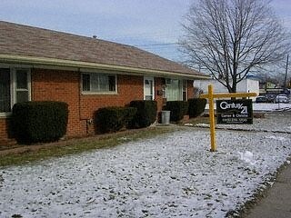 Primary Photo - 1404 Brest Ave