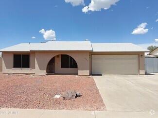 Building Photo - 716 W Nopal Pl