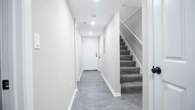 Foto del edificio - 838 S Miller St