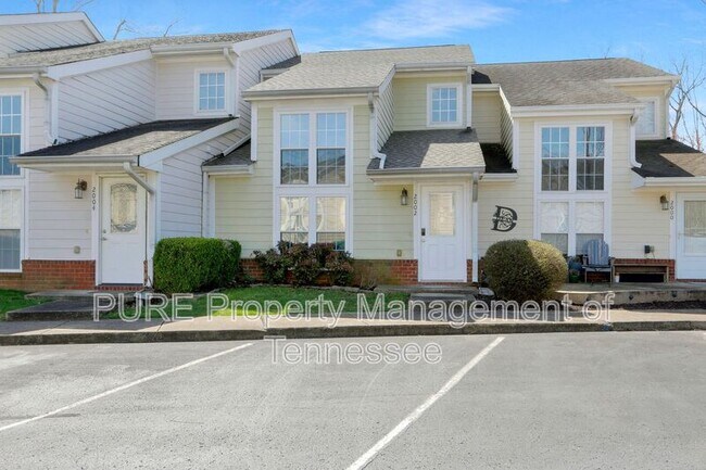 Foto del edificio - 2002 Birch Ln