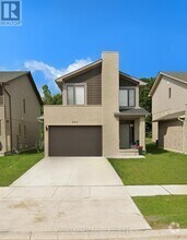 Building Photo - 694 Chelton Rd