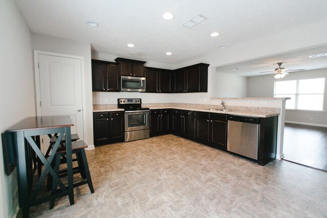 Foto del edificio - 924 Gamely Wy