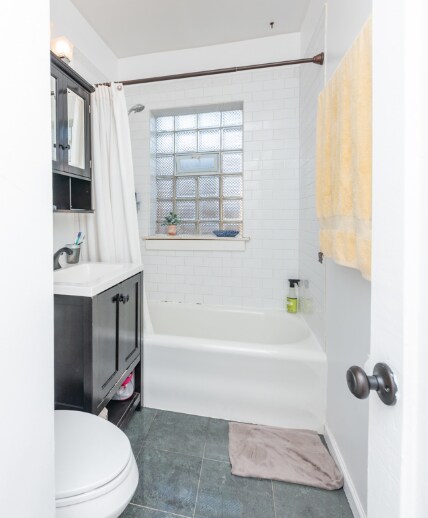 Foto del edificio - 846 West Ainslie-P3